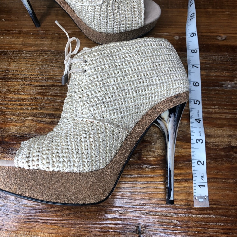 Burberry English Icons Darfield Peep Toe Desert Boot Heels Size 5 EU 35✨ - Picture 15 of 16